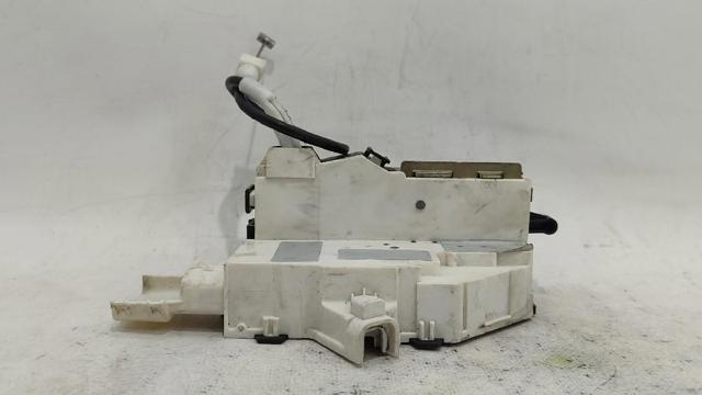 Zamek drzwi przednich prawych 9136FE PEUGEOT