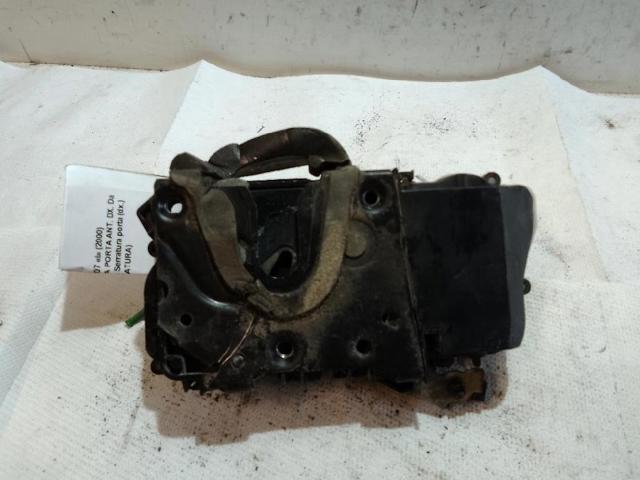 Zamek drzwi przednich prawych 9136H3 PEUGEOT