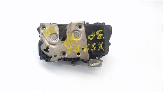 Zamek drzwi przednich prawych 9136J2 PEUGEOT