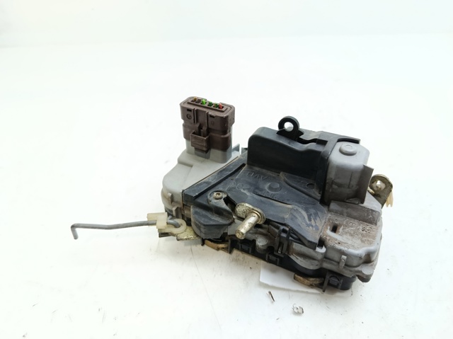 Zamek drzwi przednich prawych 9136J3 PEUGEOT