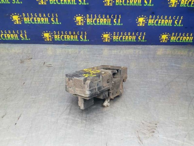 Zamek drzwi przednich prawych 9136J4 PEUGEOT