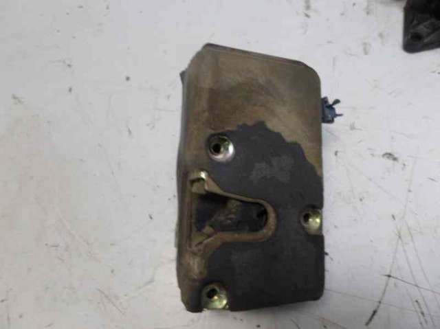 Zamek drzwi przednich prawych 9136J4 PEUGEOT