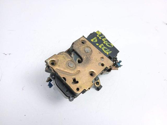 Zamek drzwi przednich prawych 9136J6 PEUGEOT