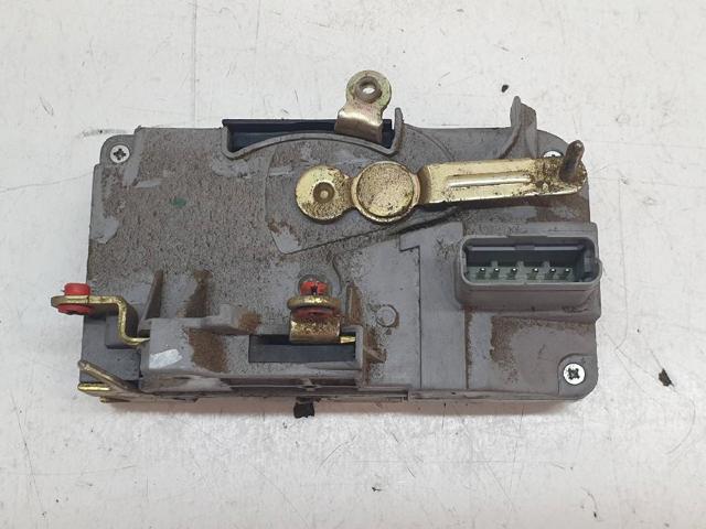 Zamek drzwi przednich prawych 9136J7 PEUGEOT