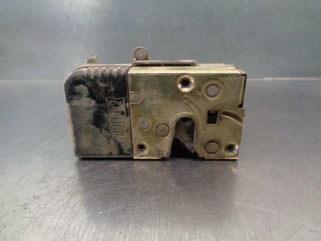 Zamek drzwi przednich prawych 9136J7 PEUGEOT