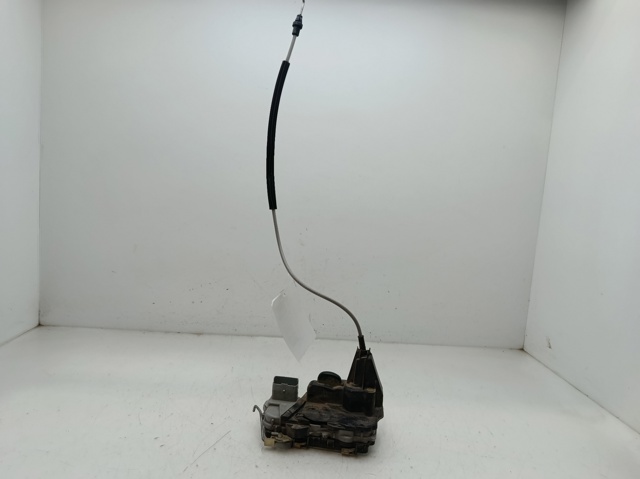 Zamek drzwi przednich prawych 9136L2 PEUGEOT