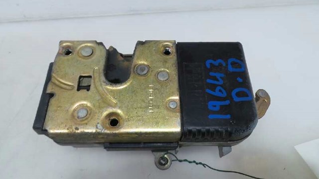 Zamek drzwi przednich prawych 9136L8 PEUGEOT