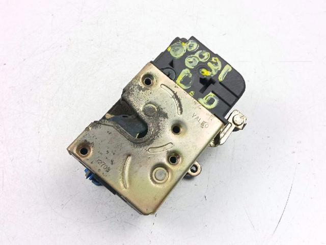 Zamek drzwi przednich prawych 9136P7 PEUGEOT