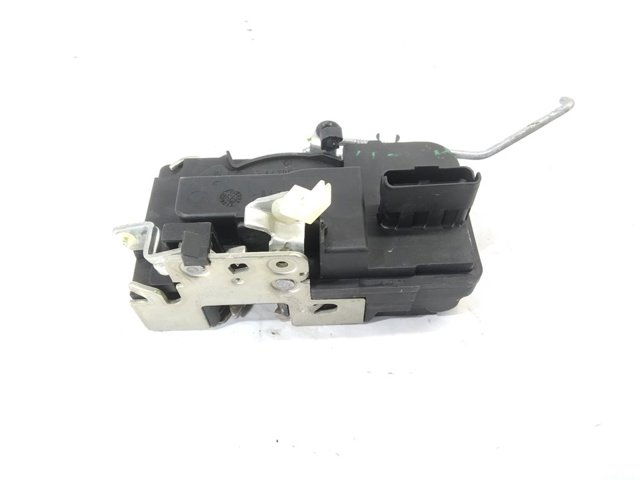 Zamek drzwi przednich prawych 9136P7 PEUGEOT