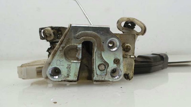 Zamek drzwi przednich prawych 9136T9 PEUGEOT