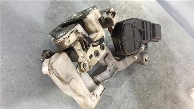 Zamek drzwi przednich prawych 9136T9 PEUGEOT