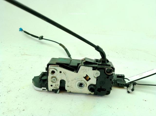 Zamek drzwi przednich prawych 9136Y8 PEUGEOT