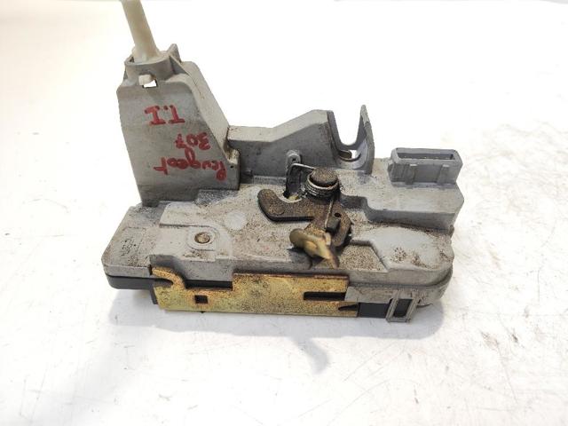 Zamek drzwi tylnych lewych 9137A0 PEUGEOT