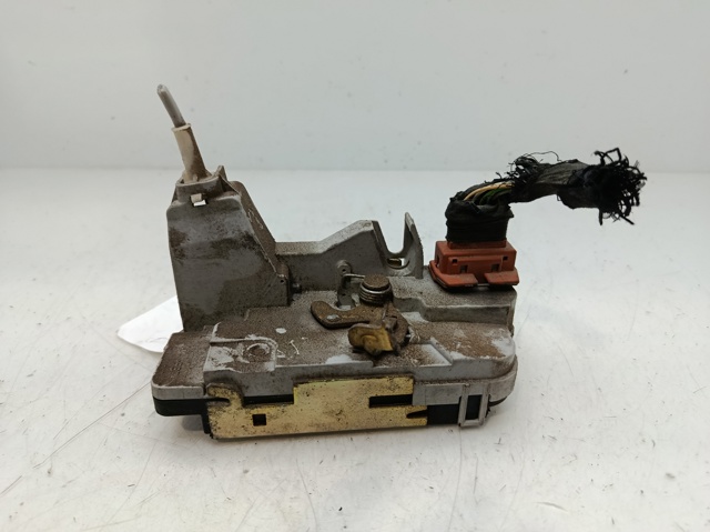 Zamek drzwi tylnych lewych 9137E4 PEUGEOT