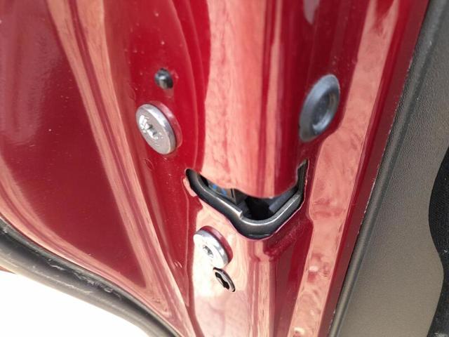 Zamek drzwi tylnych lewych 9137H1 PEUGEOT