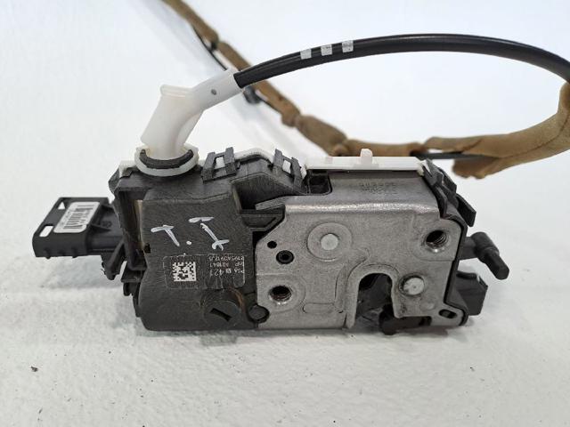 Zamek drzwi tylnych prawych Peugeot Partner