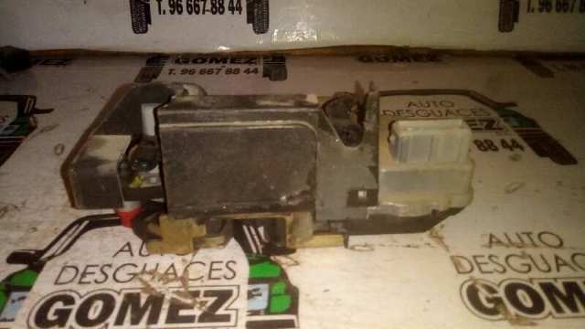 Zamek drzwi tylnych prawych 913870 PEUGEOT