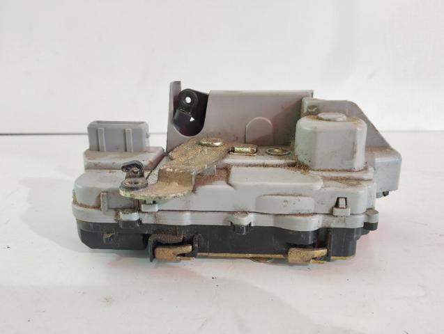 Zamek drzwi tylnych prawych 913870 PEUGEOT