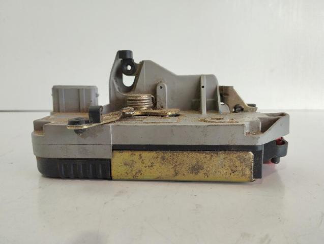 Zamek drzwi tylnych prawych 913870 PEUGEOT