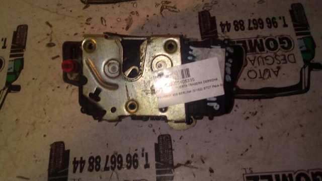 Zamek drzwi tylnych prawych 913870 PEUGEOT