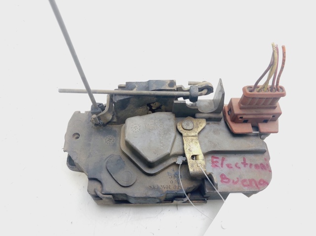 Zamek drzwi tylnych prawych 913887 PEUGEOT