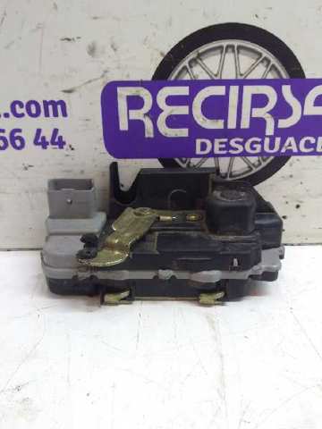 Zamek drzwi tylnych prawych 913894 PEUGEOT