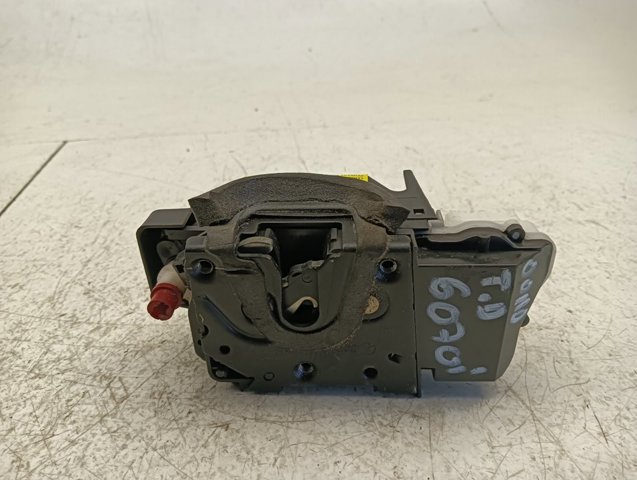 Zamek drzwi tylnych prawych 913898 PEUGEOT