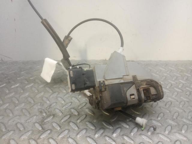 Zamek drzwi tylnych prawych 9138A2 PEUGEOT