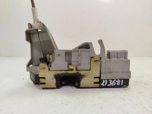 Zamek drzwi tylnych prawych 9138C0 PEUGEOT