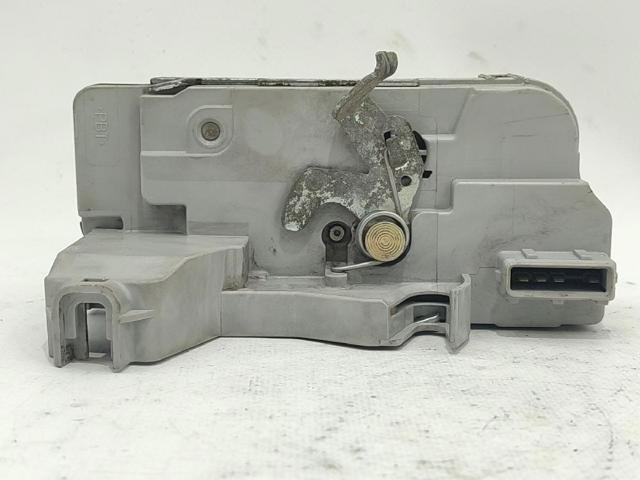 Zamek drzwi tylnych prawych 9138G0 PEUGEOT