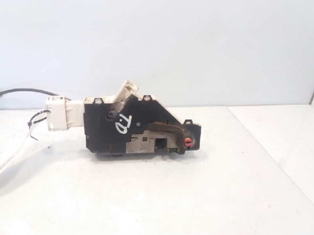 Zamek drzwi tylnych prawych 9138V0 PEUGEOT