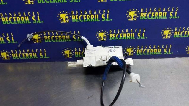 Zamek drzwi tylnych prawych 9138V0 PEUGEOT