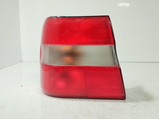 Lampa zespolona tylna lewa zewnętrzna 9151629 Volvo