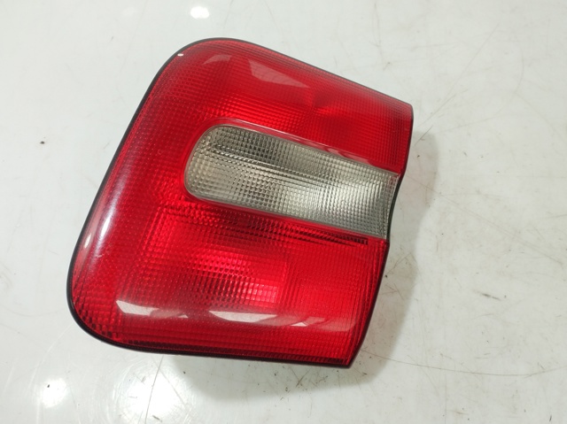 Lampa zespolona tylna prawa wewnętrzna 9151634 Volvo