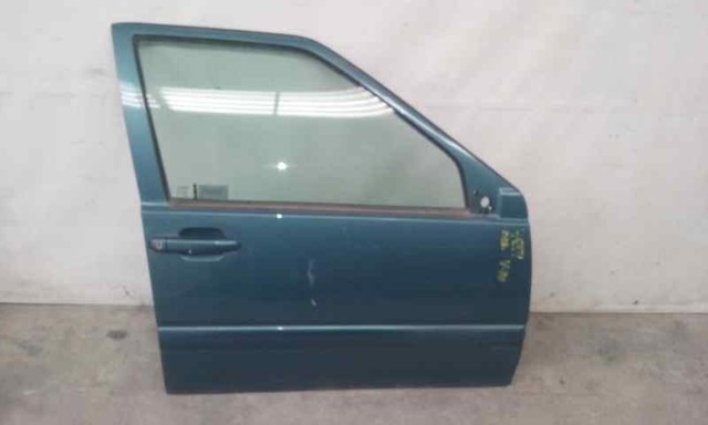  Volvo S70  (LS, LT)