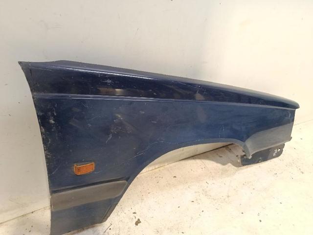 Błotnik przedni prawy Volvo 850 LS