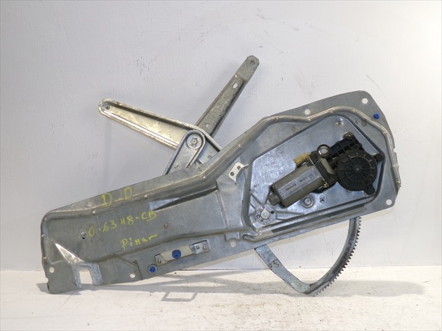 Mechanizm podnoszenia szyby drzwi przednich prawych 9152724 VOLVO
