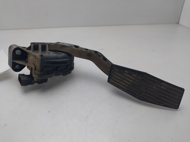 Pedał przyspieszenia (gazu) 9157998 OPEL
