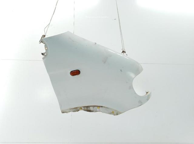 Błotnik przedni prawy 9162056 OPEL