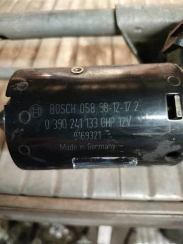 Silniczek wycieraczki szyby przedniej 9169321 VOLVO
