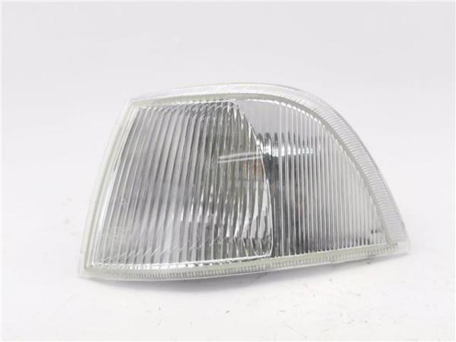 Powtarzacz kierunkowskazu na błotniku Volvo S70 LS, LT