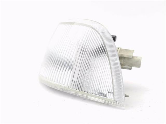 Powtarzacz kierunkowskazu na błotniku Volvo S70 LS, LT