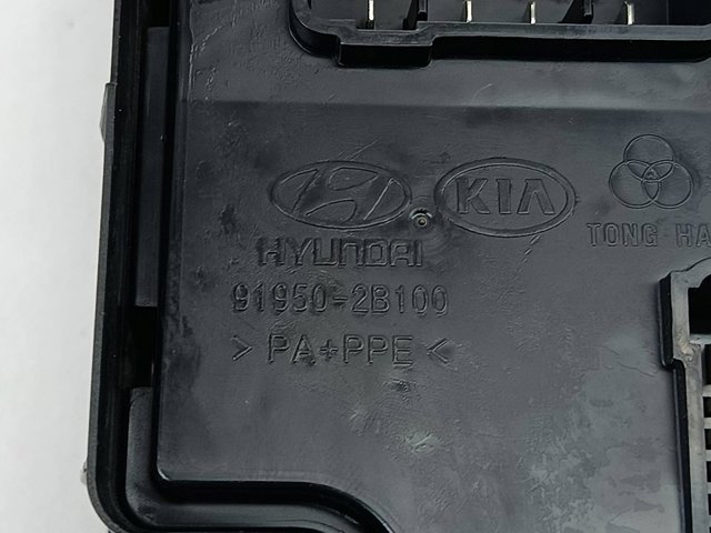 Skrzynka bezpieczników 919502B100 HYUNDAI