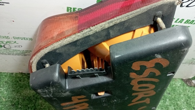 Lampa zespolona tylna prawa 91AG13A602 FORD
