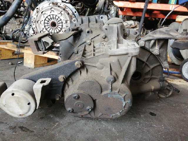 Mechaniczna skrzynia biegów w komplecie 91ZT7F096 FORD