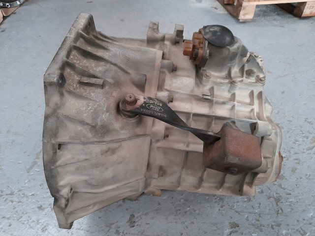 Mechaniczna skrzynia biegów w komplecie 91ZT7F096 FORD