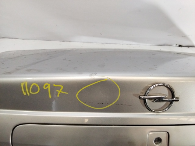Klapa bagażnika Opel Vectra 36