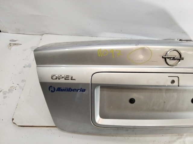 Klapa bagażnika Opel Vectra 36