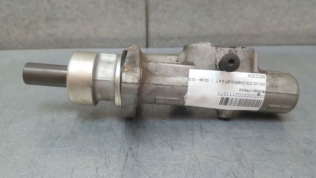 Główny cylinder hamulców Volvo V70 1 LV