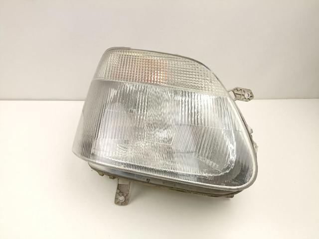 Reflektor prawy 9204188 OPEL